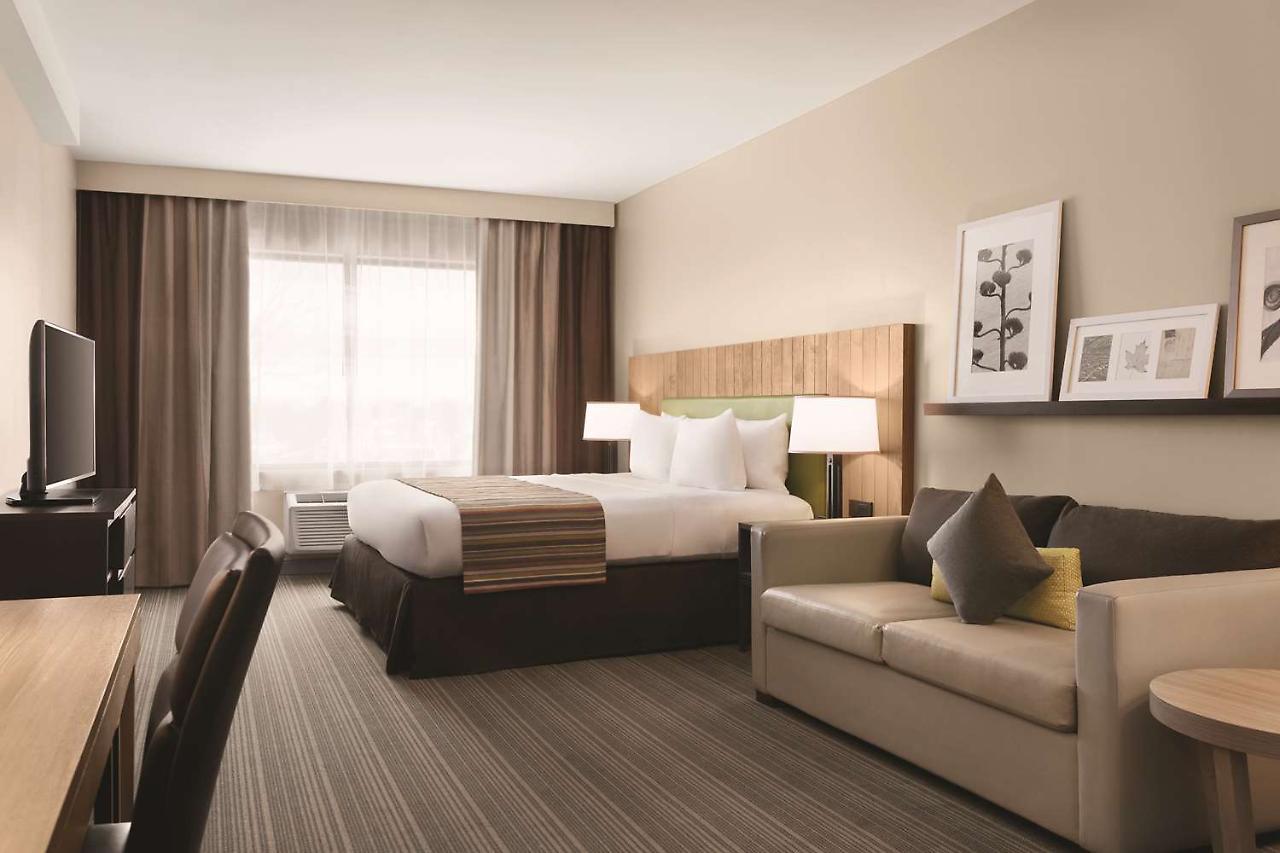 Country Inn & Suites By Radisson, Belleville, On ภายนอก รูปภาพ
