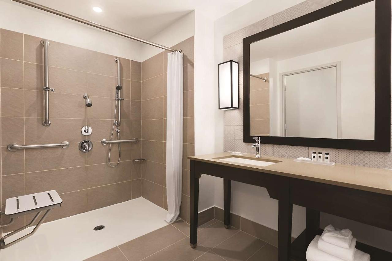 Country Inn & Suites By Radisson, Belleville, On ภายนอก รูปภาพ