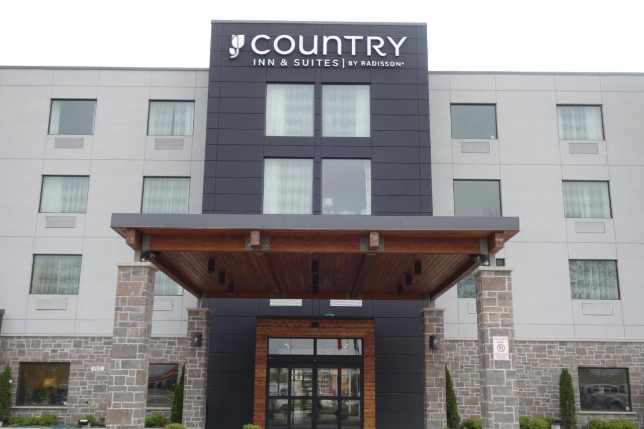 Country Inn & Suites By Radisson, Belleville, On ภายนอก รูปภาพ