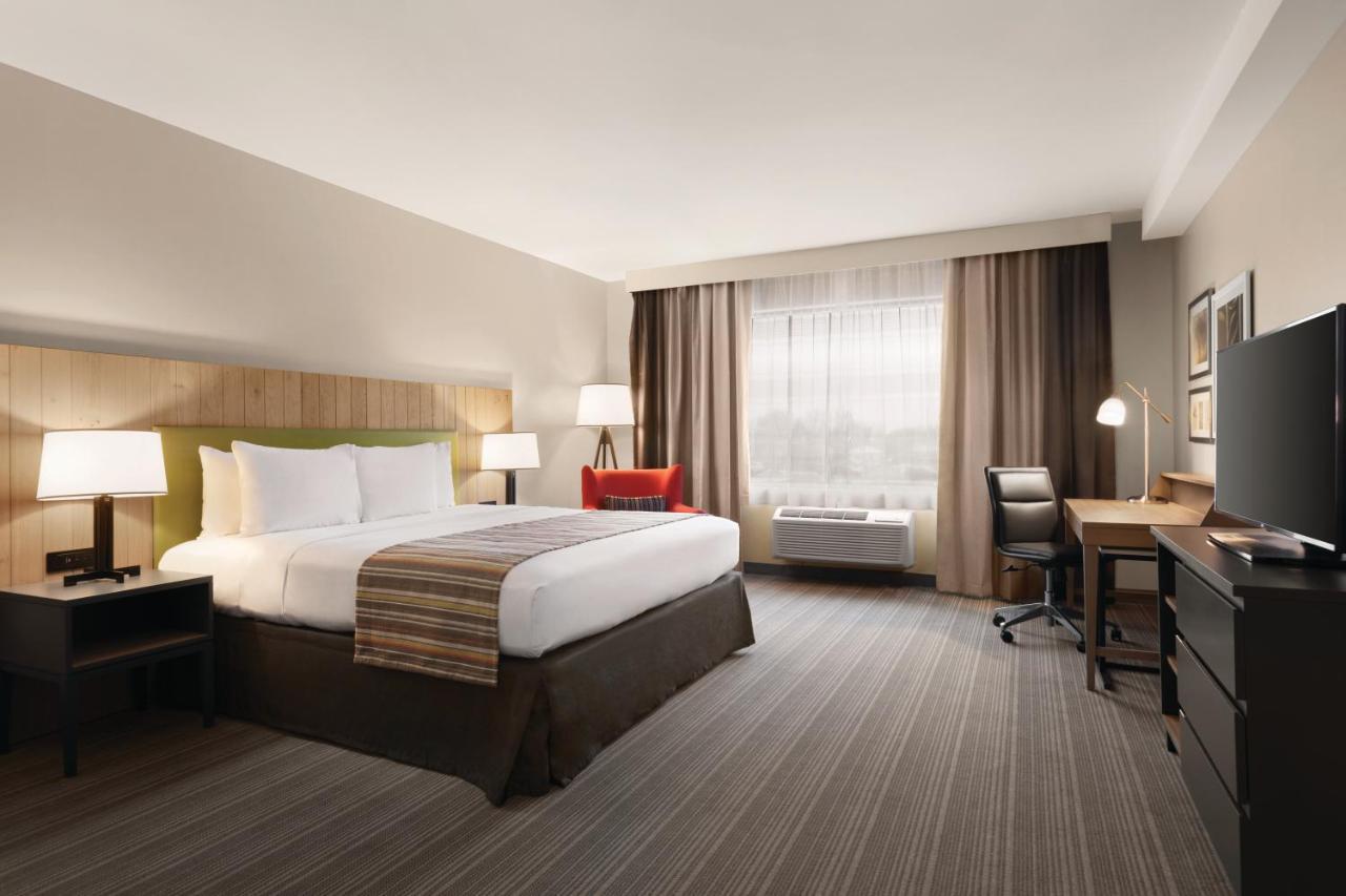 Country Inn & Suites By Radisson, Belleville, On ภายนอก รูปภาพ