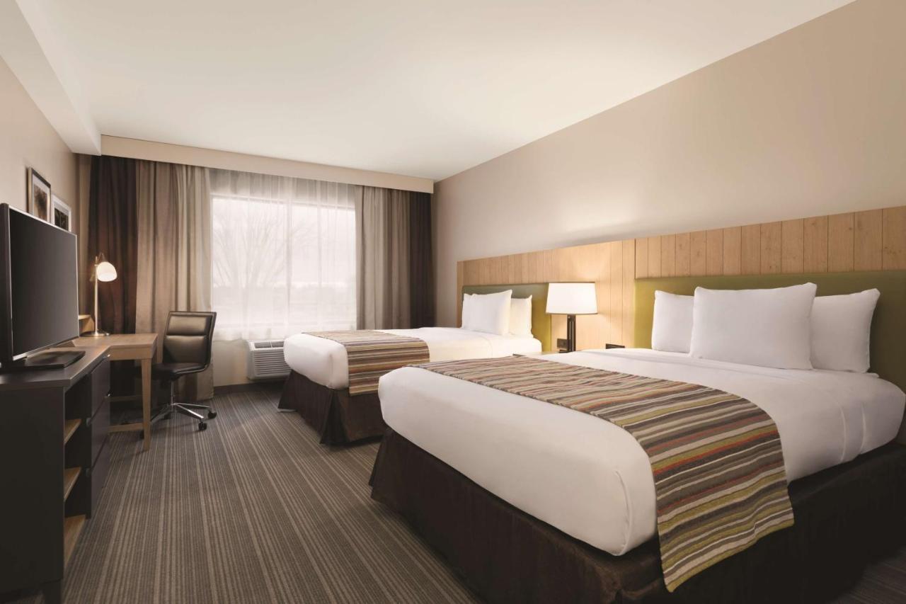 Country Inn & Suites By Radisson, Belleville, On ภายนอก รูปภาพ